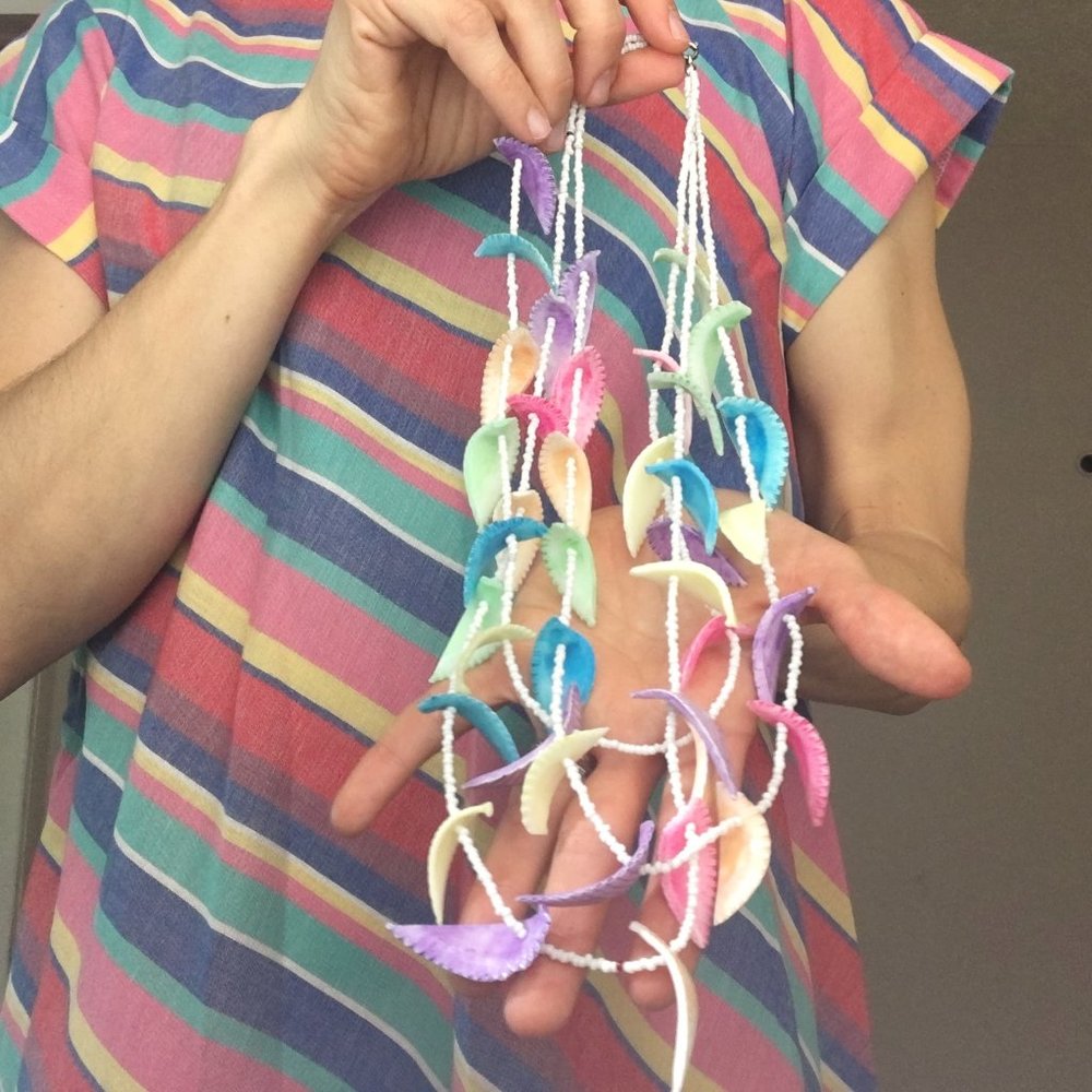 Vintage Seashell Shell Necklace Pastels Tiered